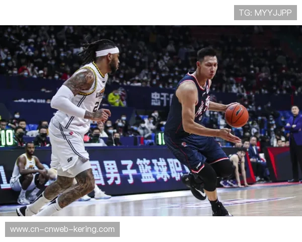 武居由树卫冕战爆冷失利，第四回合遭希门尼兹TKO丢冠